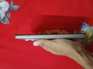 ইনফিনিক্স হট ৬০আই ১২৮ জিবি সিলভার