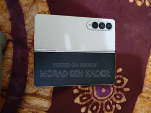 Samsung Galaxy Z Fold4 256 GB Rose Gold