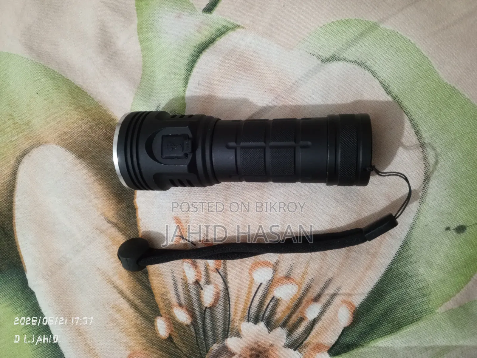 High Brightness Rechargeable Waterproof Torch Light