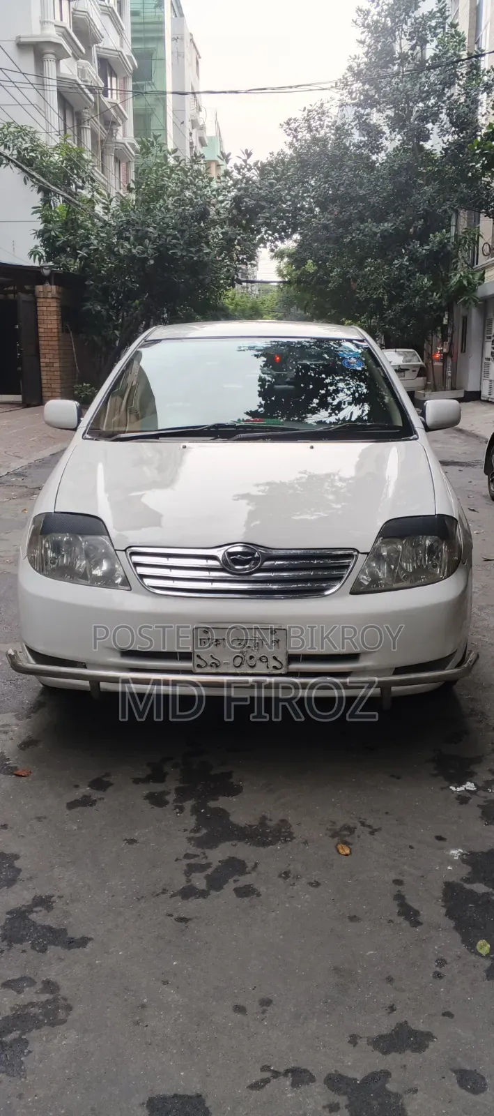 Toyota Corolla 2002 White