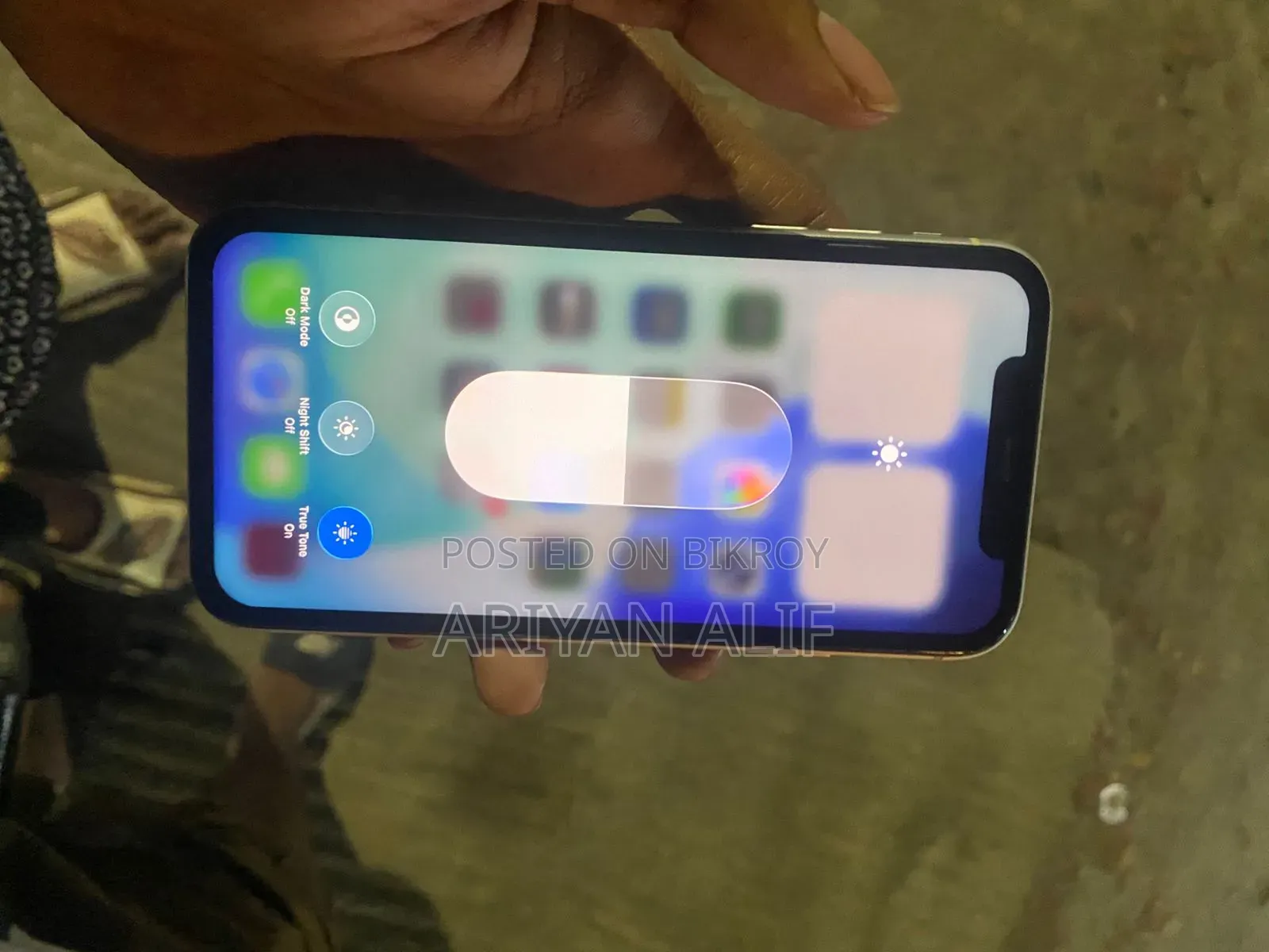 Apple iPhone 11 64 GB White