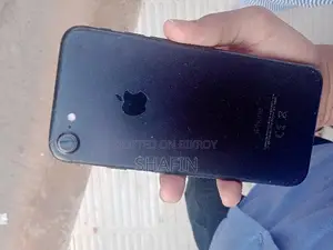 Apple iPhone 7 32 GB Black