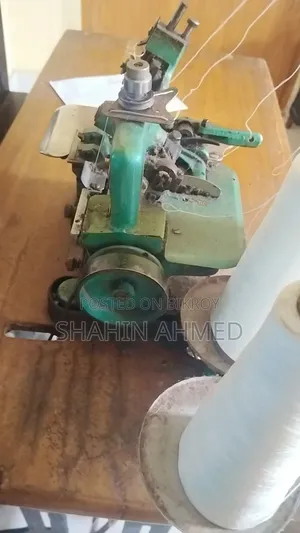 ওভারলক মেশিন