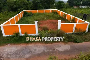 300ft Expressway 10 Katha South At Sector-10