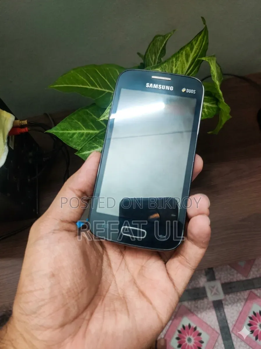 স্যামসাং ৪ জিবি কালো