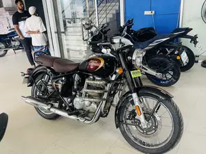 Royal Enfield Classic 350 2024 Red