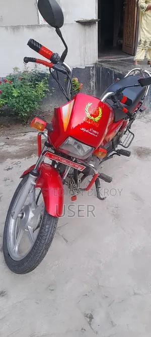 হিরো স্প্লেন্ডার প্লাস ২০২১ লাল