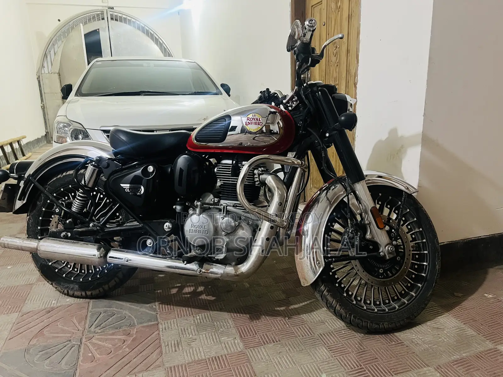 Royal Enfield Classic 350 2025 Red