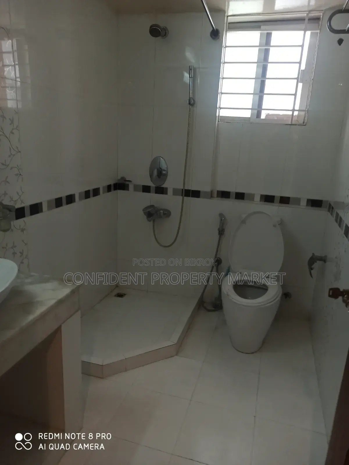 গুলশানে ৩ বেডরুমের অ্যাপার্টমেন্ট ভাড়ার জন্য