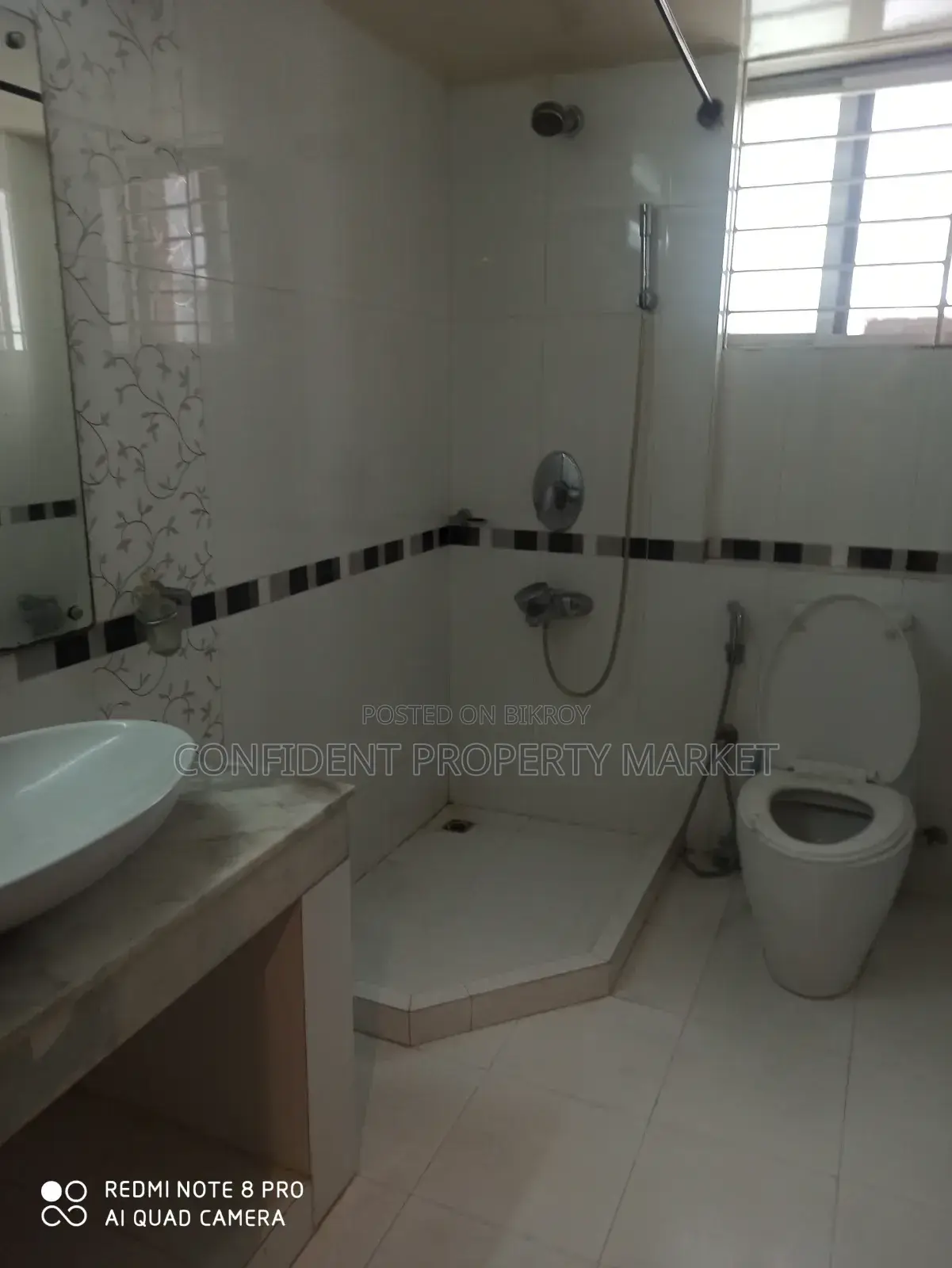 4-bedroom Apartment in Gulshan for Rent