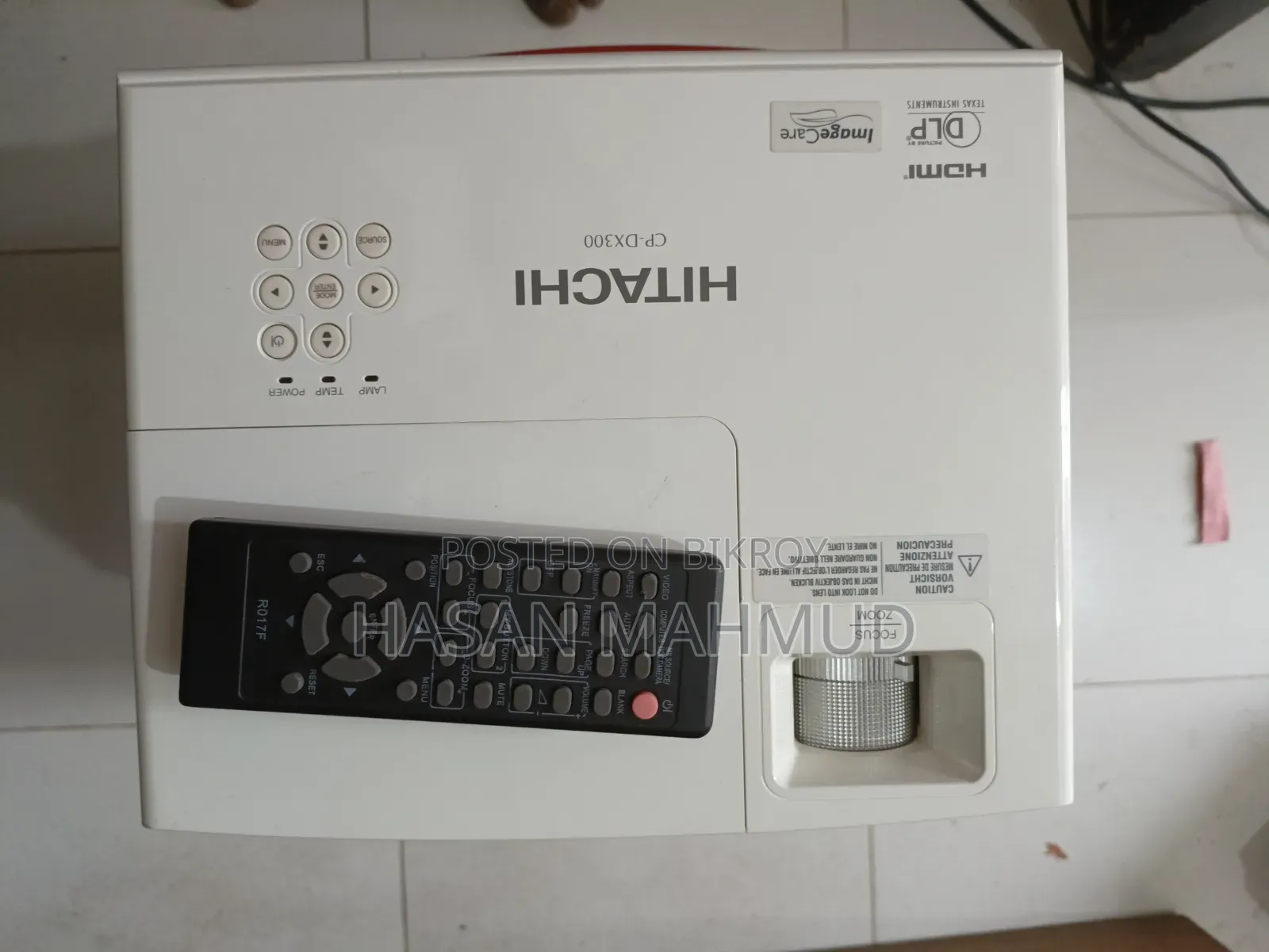 I will sell a Hitachi projector