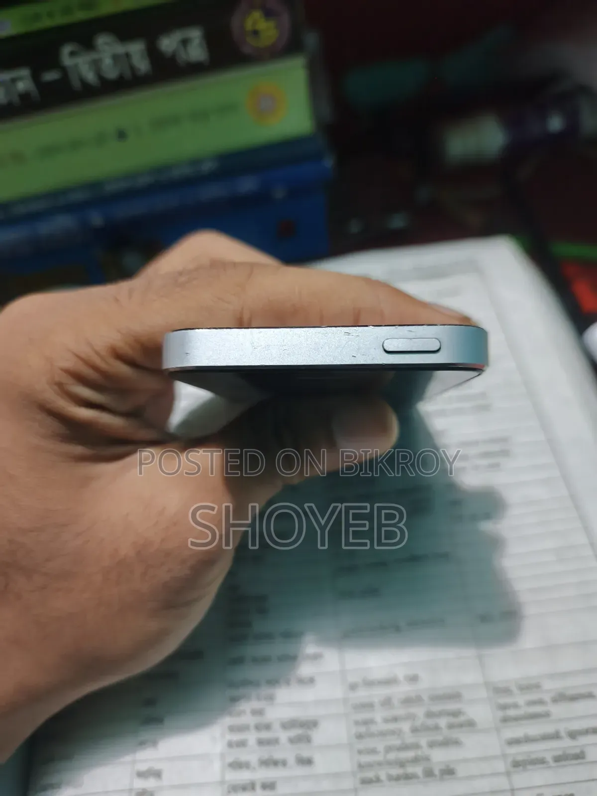 Apple iPhone 5s 32 GB Black
