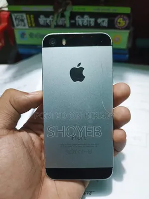 Apple iPhone 5s 32 GB Black