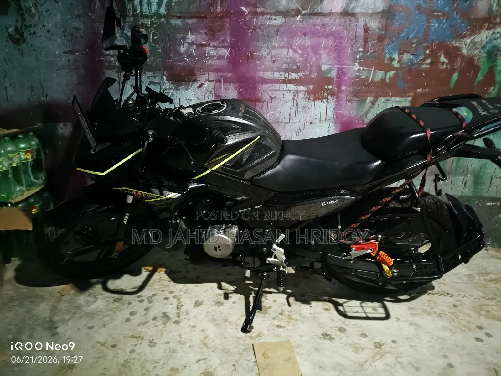 হিরো এক্সট্রিম ১২৫আর ২০২৫ কালো