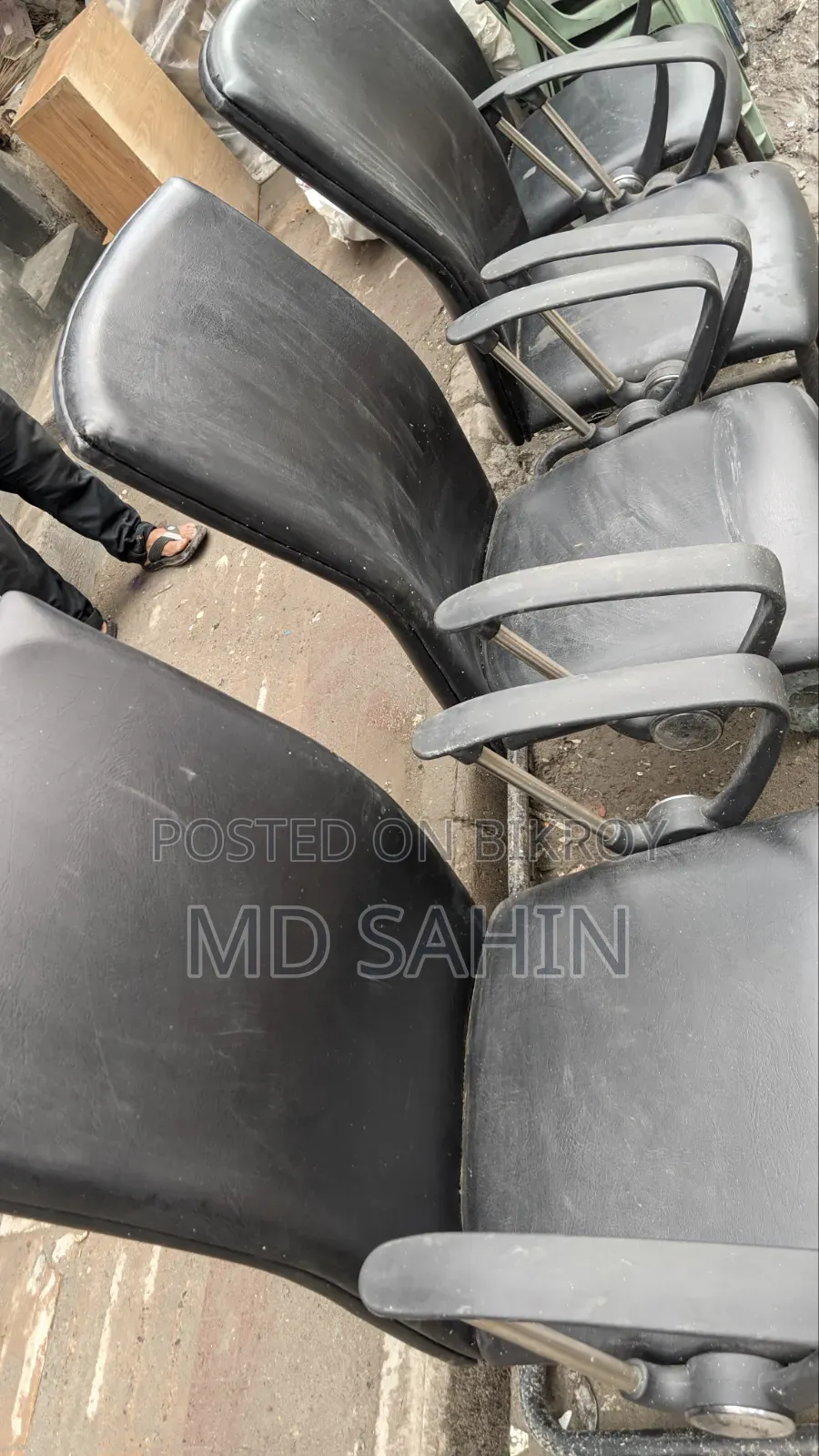 In fairly good condition, you can come and check it