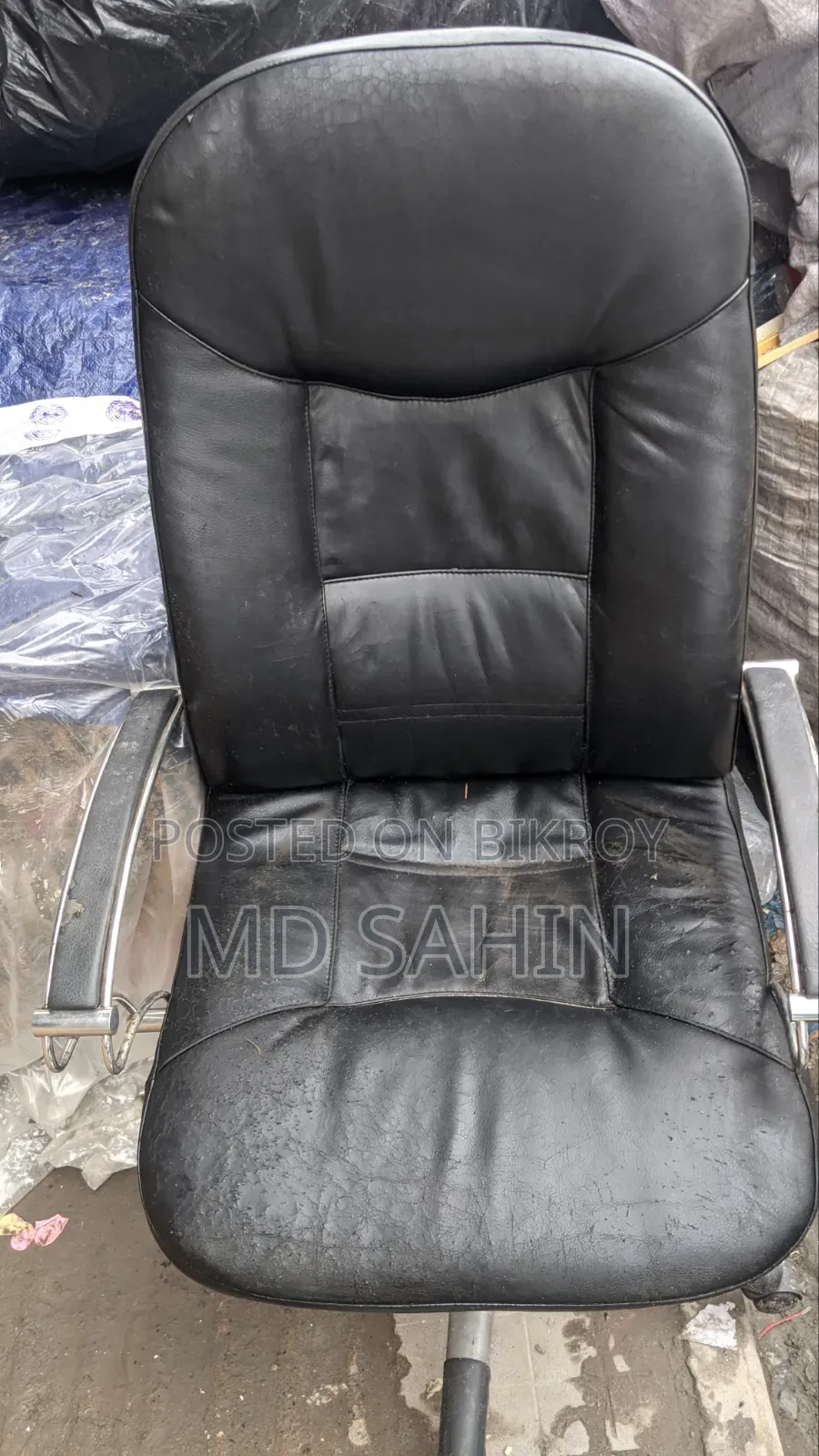 In fairly good condition, you can come and check it