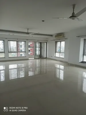 4-bedroom Apartment in Gulshan for Rent