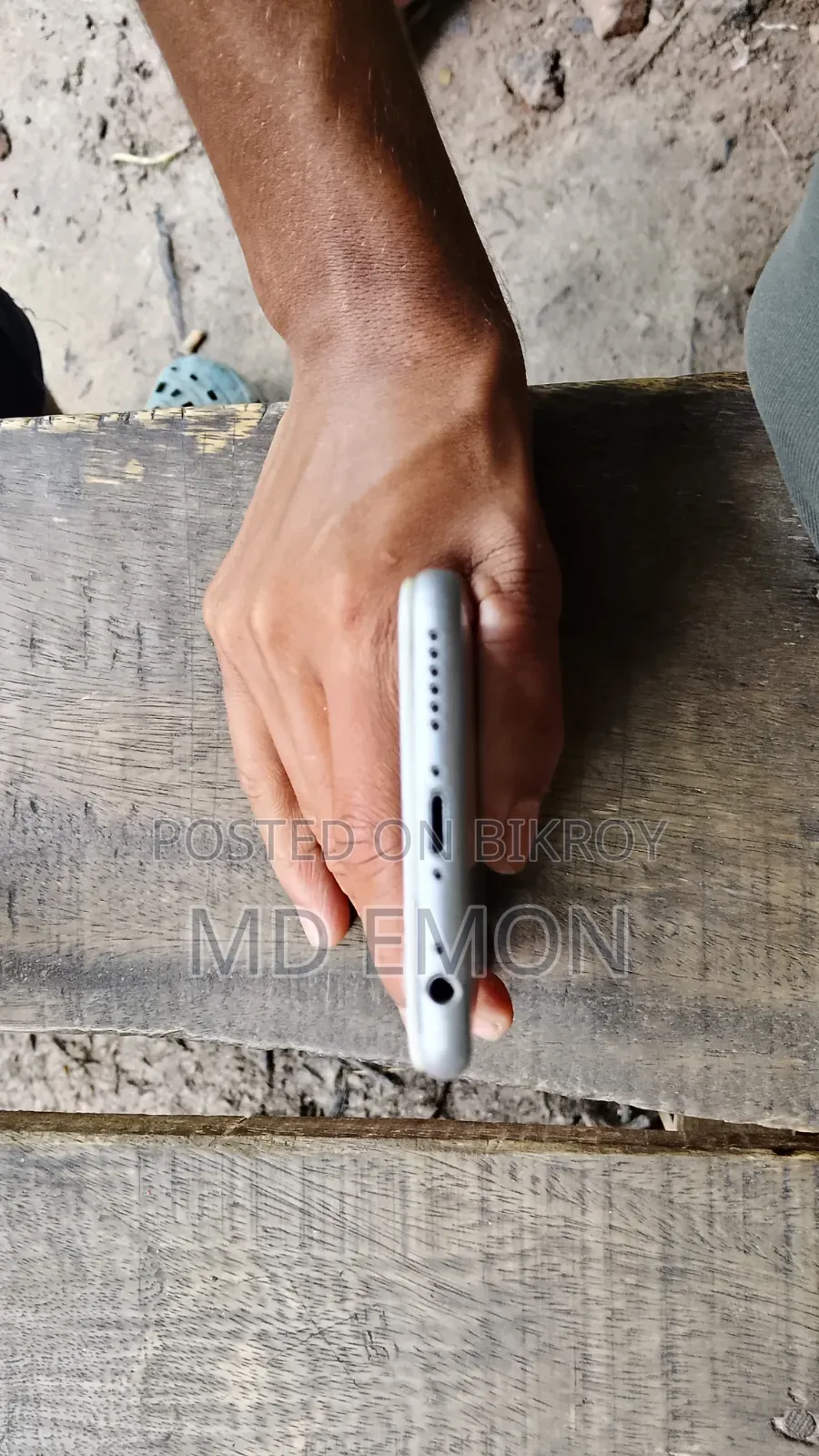 অ্যাপল আইফোন ৬ ৬৪ জিবি সাদা