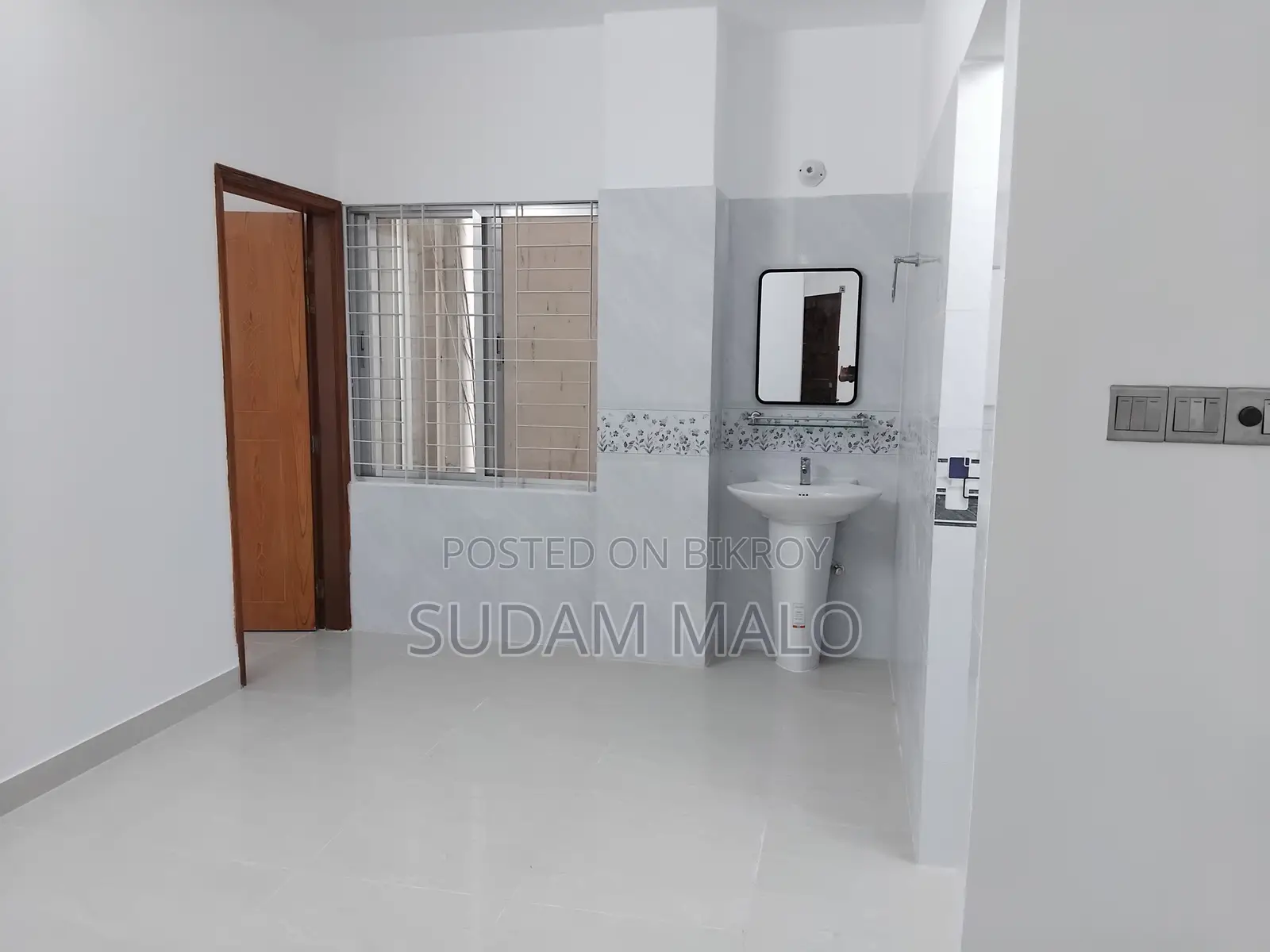 4-bedroom Apartment in Uttara for sale