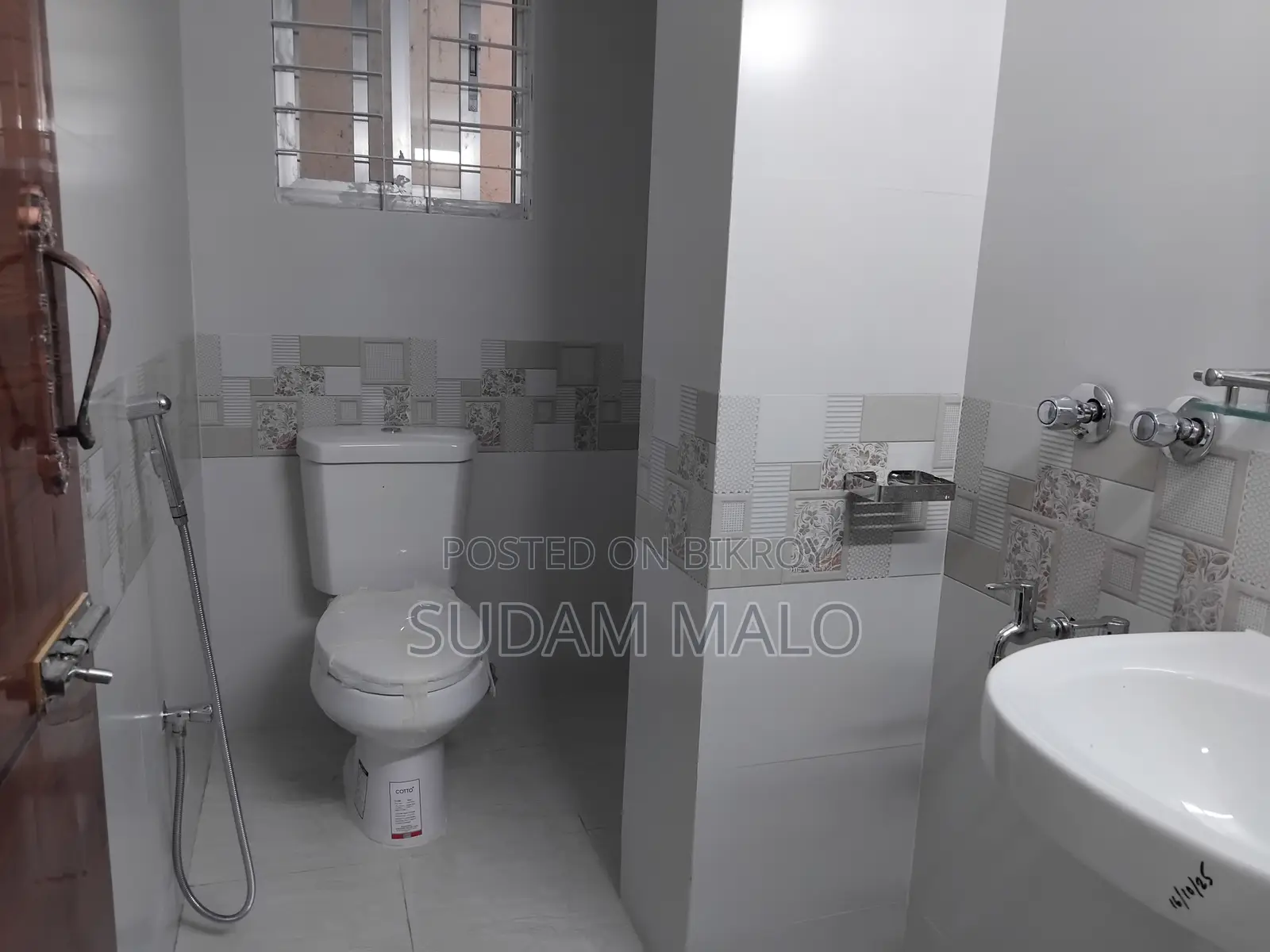 4-bedroom Apartment in Uttara for sale