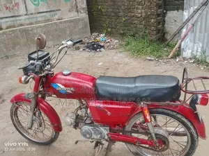 Hero 2018 Red