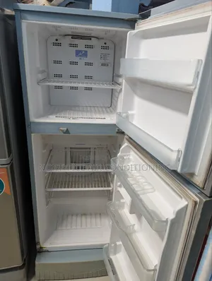Hitachi No Frost Fridge 192 Ltr.