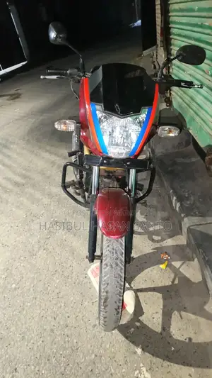 Mahindra Centuro 2016 Red