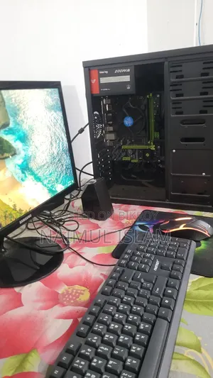 Desktop Computer 4GB Intel Core i5 SSD 256GB