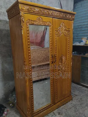 Furniture polishing work