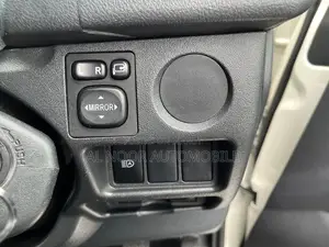 Toyota HiAce 2021 Pearl