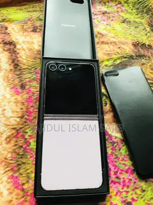 Samsung Galaxy Z Flip 5 256 GB Pink