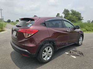 Honda Vezel 2015 Maroon