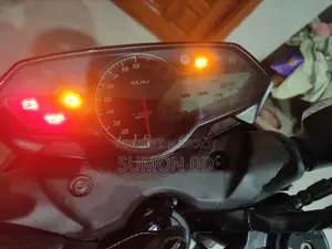 বাজাজ পালসার এন১৬০ ২০২৩ কালো