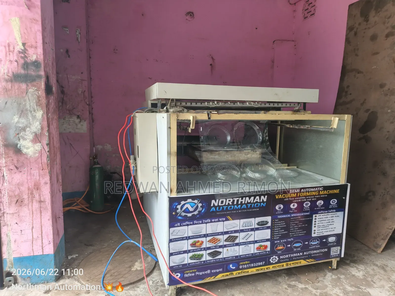 Machine for producing all types of one-time products