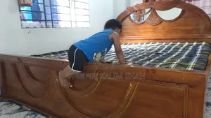 ব্যবহৃত খাট বিক্রয় হবে