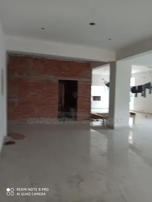 ভাড়ার জন্য বাণিজ্যিক স্থান