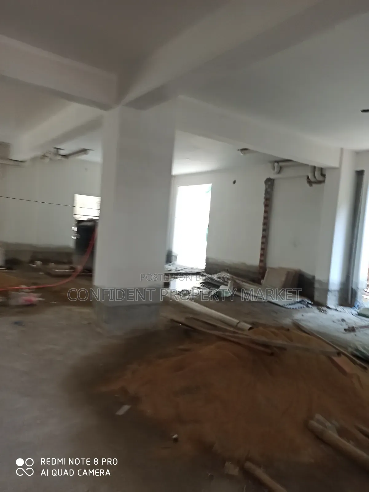 ভাড়ার জন্য বাণিজ্যিক স্থান