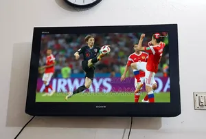 32" TV for sale
