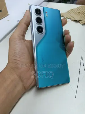 Tecno Camon 40 Pro 4G 256 GB Blue