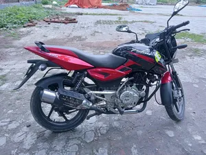 বাজাজ পালসার ১৫০ ২০১৬ রেড