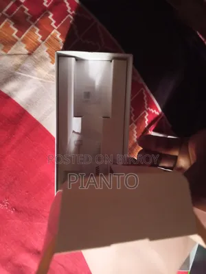 Infinix Hot 60i 128 GB White