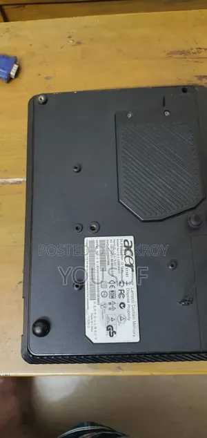 Acer X1161 Multimedia Projector