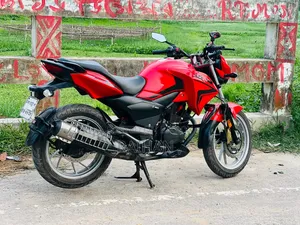 Hero Hunk 150R Dual Disc ABS 2022 Red