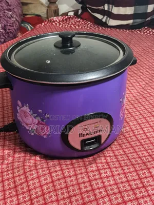 Hawkins Rice Cooker 2.8l Fresh Condition 2month Use With 2 Pots