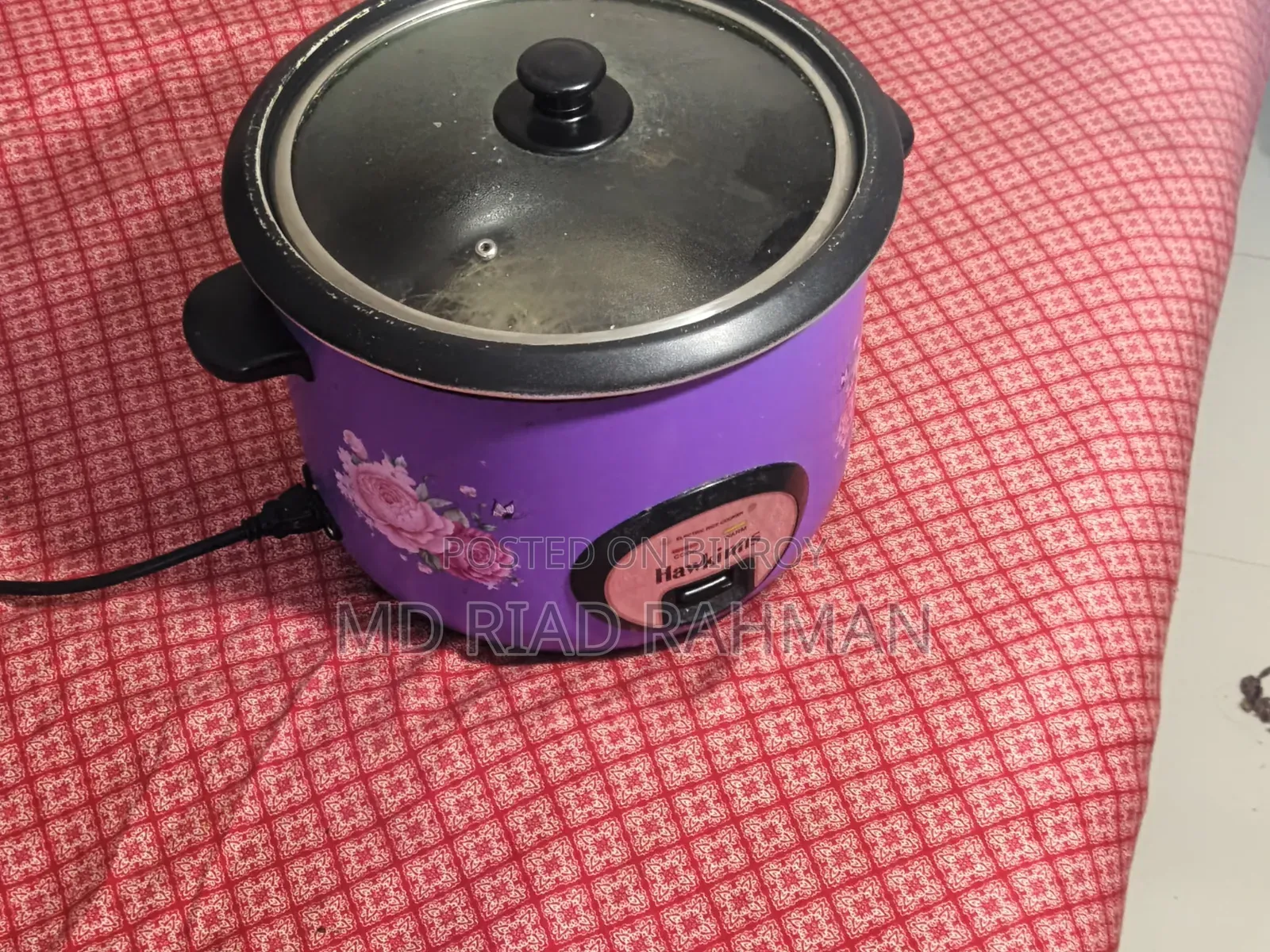 Hawkins Rice Cooker 2.8l Fresh Condition 2month Use With 2 Pots