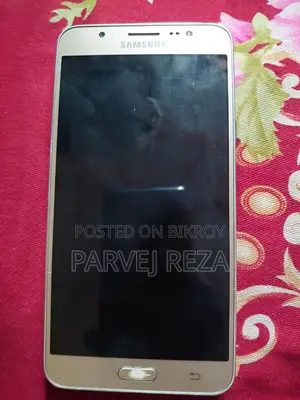 Samsung Galaxy J7 16 GB Silver