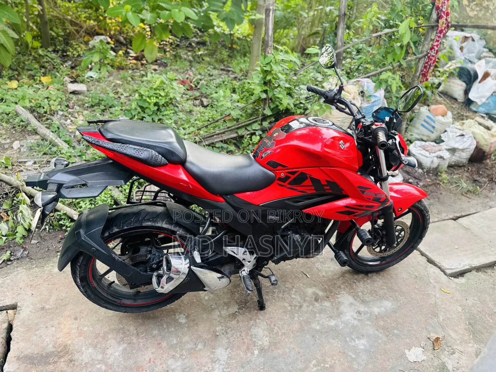 Suzuki Gixxer SF FI 2023 Red