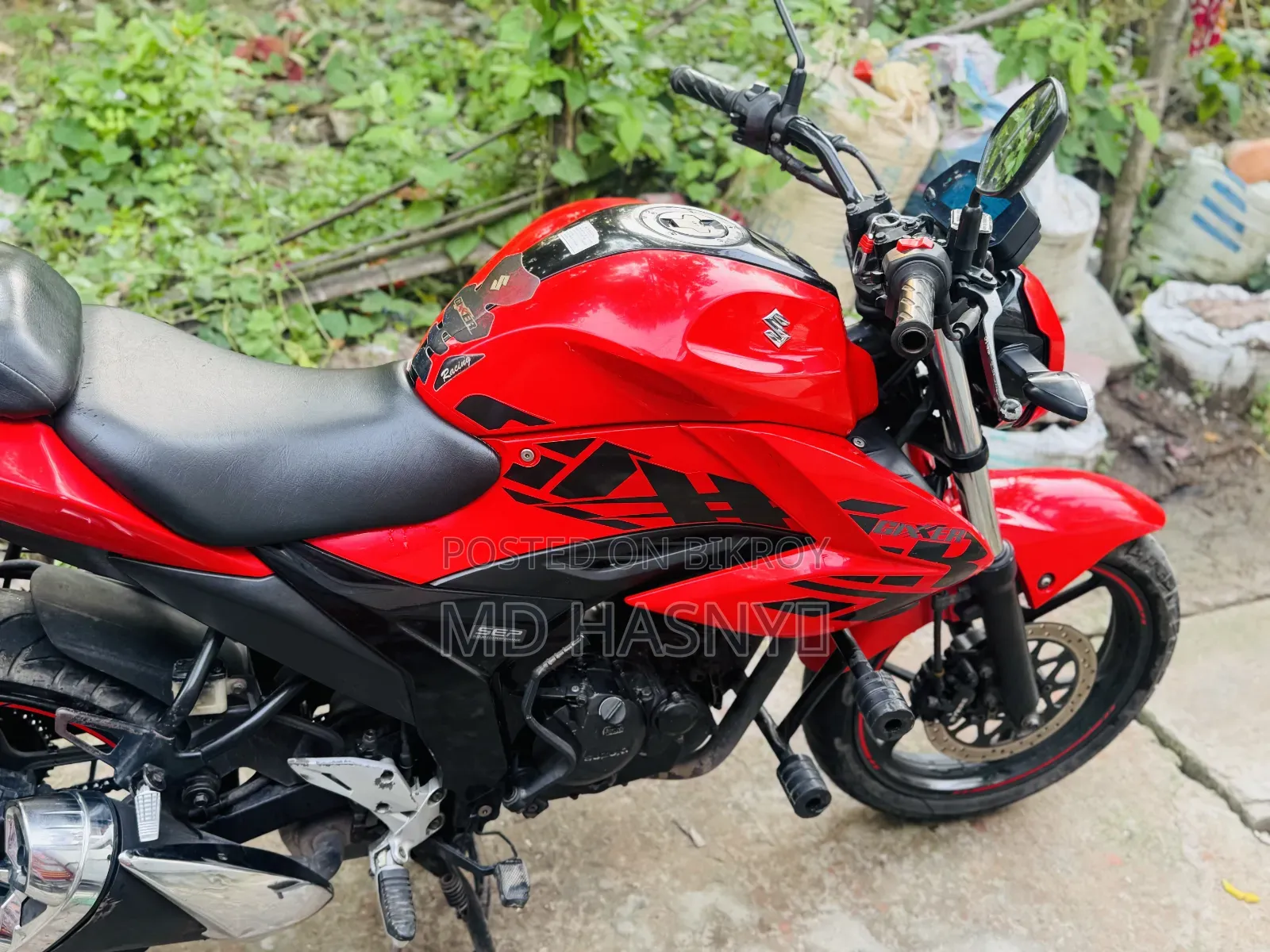 Suzuki Gixxer SF FI 2023 Red