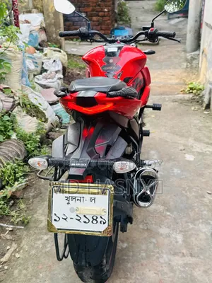 Suzuki Gixxer SF FI 2023 Red