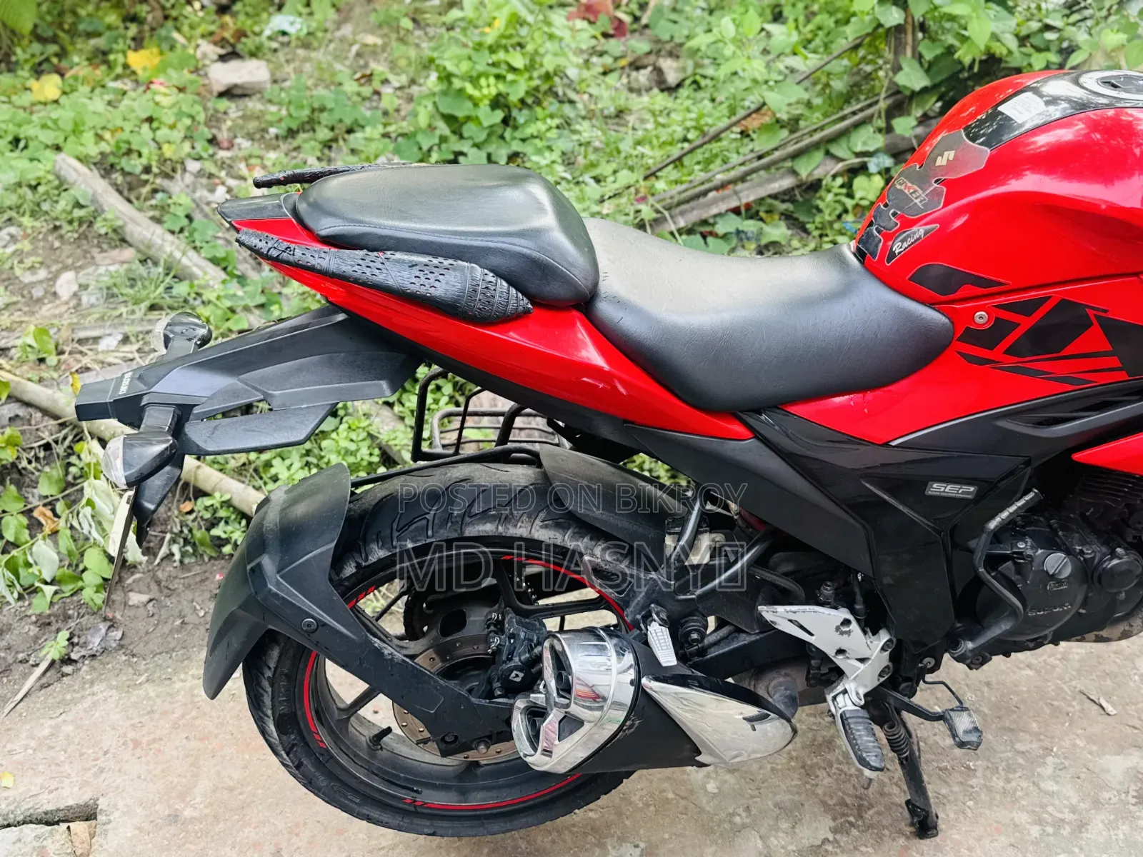 Suzuki Gixxer SF FI 2023 Red